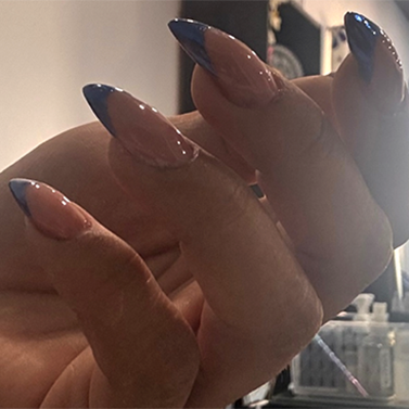 nails